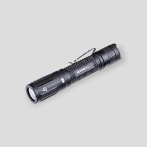 Lampe tactique rechargeable E51D (2 100 lumens) - Nextorch